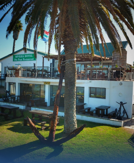 Riviera Hotel & Chalets